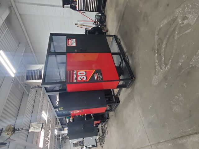Lincoln 30 Cell With FANUC Arcmate 100ib