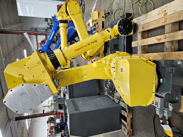 Advantages of Automating Routing Processes with Industrial Robots