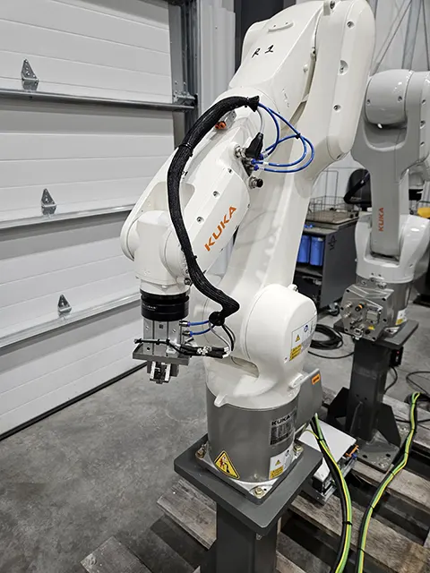 KUKA KR10 R1100