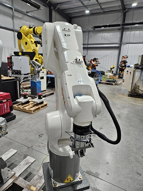 KUKA KR10 R1100